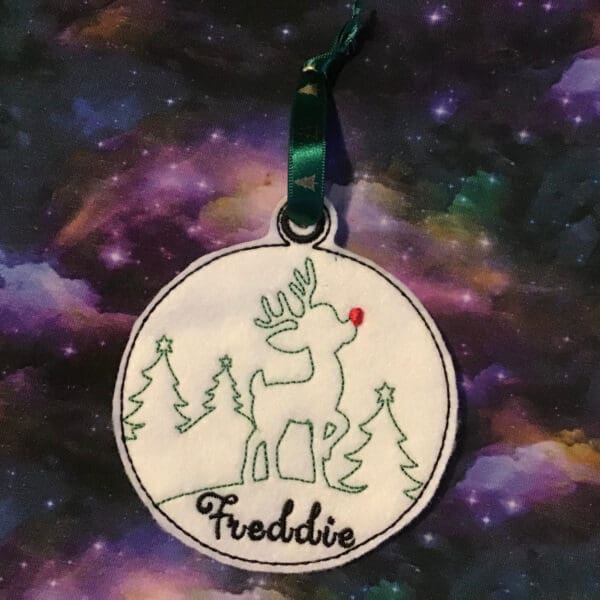 Reindeer Globe - Image 4