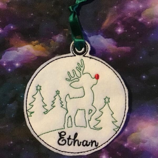 Reindeer Globe - Image 2