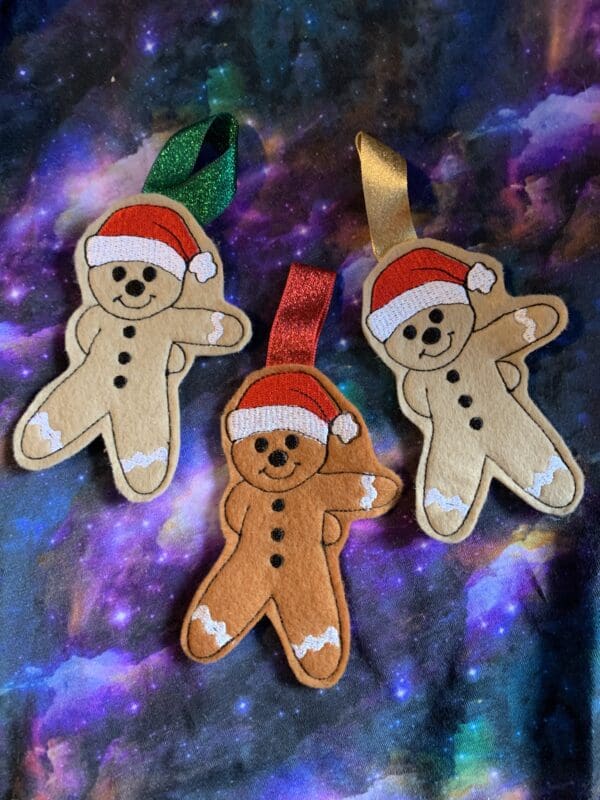 Flossing gingerbread man ornament - Image 3