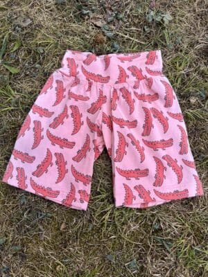Tupelo shorts: Crocs 18m