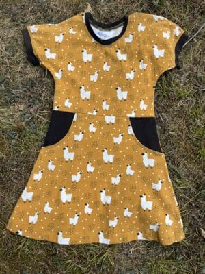 Magnolia dress: Alpacas 4 years