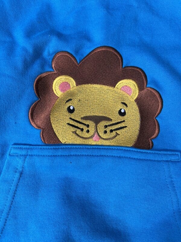 Lion Peeking Hoody 12-13 years - Image 2