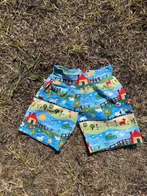 Tupelo Shorts: Quilted Farm 12m
